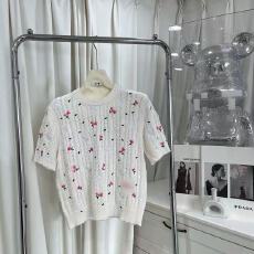 批发刺绣花朵针织短袖衫