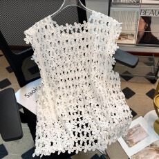 批发实拍<b class='q'>大码</b>女装设计感小众花朵刺绣镂空蕾丝衫叠穿罩衫洋气背心上衣