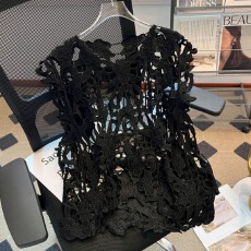 批发实拍大码女装2026<b class='q'>夏</b>季新款勾花镂空罩衫外穿时尚外搭马甲背心上衣