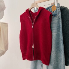 批发实拍大码女装秋冬新款复古风宽松型时尚百搭胖MM显瘦拉链连帽马甲