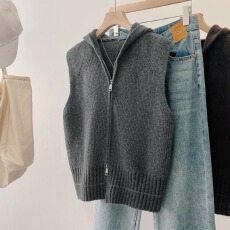 批发实拍大码女装秋冬新款复古风宽松型时尚百搭胖MM显瘦拉链连帽马甲