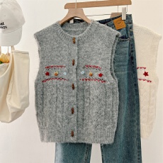 批发实拍大码女装2026春新款手工花开衫圆领针织背心宽松马夹外穿毛衣