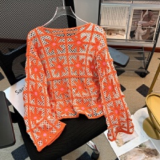 批发实拍大码<b class='q'>女装</b>2026春季镂空勾花拼色花朵长袖针织衫女宽松显瘦罩衫