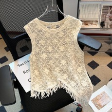 批发实拍大码<b class='q'>女</b>装2026夏季镂空钩花不规则流苏背心设计感小众外穿上衣