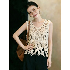 批发实拍大码<b class='q'>女</b>装夏短款复古钩花镂空吊带背心设计感<b class='q'>显瘦</b>马甲罩衫上衣