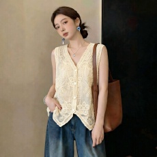 批发实拍大码女装微胖mm夏季镂空背心马甲气质设计感无袖外搭开衫上衣