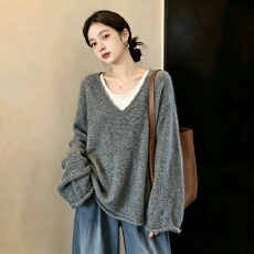 批发<b class='q'>大码</b>女装2026秋冬装V领假两件针织衫<b class='q'>大码</b>胖mm中长款上衣软糯毛衣