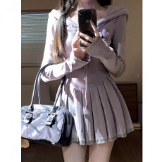 批发法式辣妹连帽紫色<b class='q'>长袖</b>连衣<b class='q'>裙</b>女秋季纯欲性感修身显瘦气质百褶短<b class='q'>裙</b>