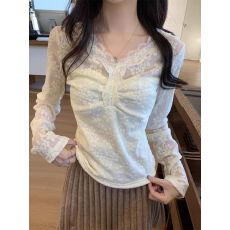 批发原版面料做法，内里加绒~纯欲风V领长袖蕾丝衫女显瘦短款内搭上衣