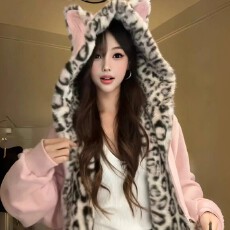 批发秋冬<b class='q'>可爱</b>粉色兔耳保暖卫衣外套小众设计豹纹内里拉链连帽加绒上衣