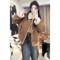 批发皮毛一体外套女冬季2025新款小香风短款夹克加厚保暖羊羔毛绒上衣