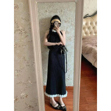 批发法式赫本风无袖上衣精致2026超好看常规款女夏季两件套圆领款女装