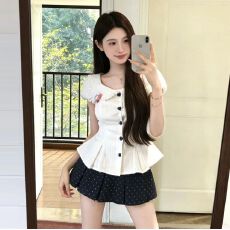 批发法式甜美娃娃领收腰绑带泡泡袖上衣女春夏新款波点半身裙两件<b class='q'>套装</b>