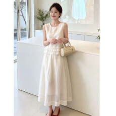 批发无袖白色背心连衣裙女<b class='q'>夏</b>季2026新款小个子巨好看漂亮穿搭套装长裙