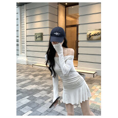 批发何晨曦 美式斜肩<b class='q'>连衣裙</b>女夏性感不对称设计长袖收腰显瘦<b class='q'>百褶</b>短裙