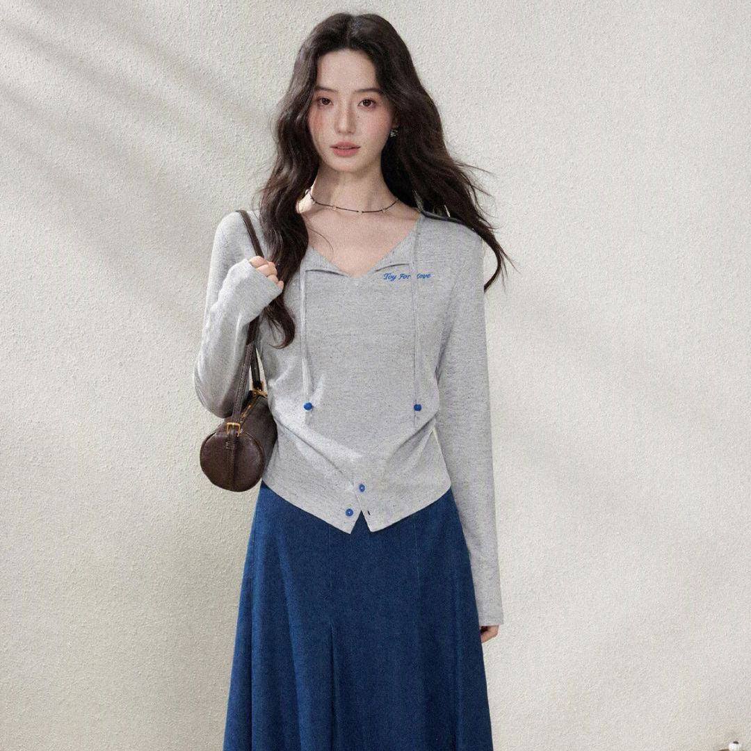 BY36653# 德绒螺纹灰色翻领打底衫女内搭秋季26新款设计感小众长袖上衣  服裝批發女裝批發服飾貨源