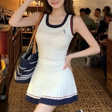 批发韩国东大门新款时尚穿搭套装女显身材针织背心+百褶半身裙两件套