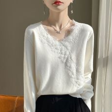 批发蕾丝花边领针织衫女长袖套头打底衫减龄短款收腰时尚毛衣保暖内搭
