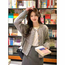 批发宋正恩咖色复古麻花针织<b class='q'>开衫</b>女春季款美拉德穿<b class='q'>搭</b>时尚<b class='q'>长袖</b>毛衣外套