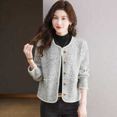 高级感小香风针织短款外套2025秋冬新款金属扣时尚圆领开衫上衣潮