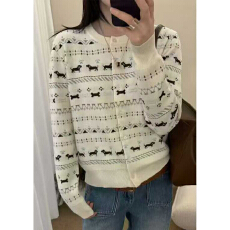 批发红色条纹针织开衫女秋冬季新款学院风毛衣外套搭配格纹百褶裙套装