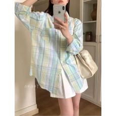 批发韩系穿搭今年流行的漂亮衬<b class='q'>衫</b>独特别致慵懒风格子防晒<b class='q'>衫</b><b class='q'>polo</b>领上衣
