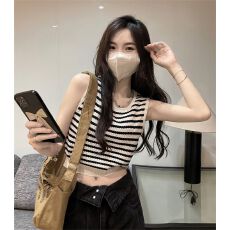批发已出货 夏季宽松无袖小<b class='q'>吊带</b>镂空露脐外穿女条纹针织<b class='q'>打底</b>背心辣妹