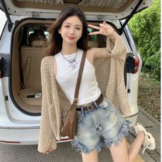 批发已出货 冰丝镂空防晒针织开衫女薄款度假<b class='q'>宽松</b>吊带外搭罩衫披肩