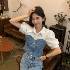 批发已出货 针织拼接<b class='q'>衬衫</b>女设计感夏2026新款复古修身<b class='q'>显瘦</b>短袖上衣ins