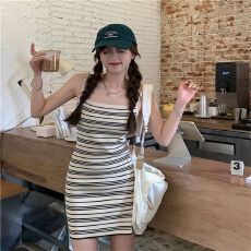 批发甜辣妹针织<b class='q'>条纹</b>吊带裙女夏收腰显瘦小个子a字<b class='q'>短裙</b>无袖包臀连衣裙