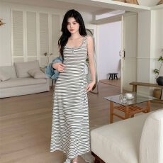 批发已出货 新款韩系条纹针织背心连衣裙女夏显瘦百搭<b class='q'>中长款</b>吊带裙子