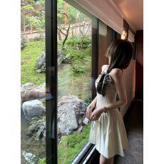批发已出货【月光岛之恋】吊带连衣裙收腰设计感白色性感<b class='q'>百褶</b><b class='q'>短裙</b>