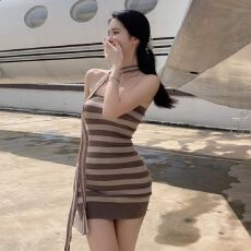 批发已出货甜美无袖条纹针织抹胸<b class='q'>连衣裙</b>女秋紧身打底<b class='q'>夜店</b>包臀短裙子