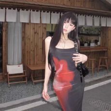 批发已出货吊带连衣裙女夏季性感辣妹<b class='q'>长裙</b>子超显身材紧身收腰<b class='q'>包臀</b>裙