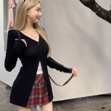 批发已出货 气质V领冰丝防晒开衫女夏小众<b class='q'>修身</b>显瘦薄款外套上衣