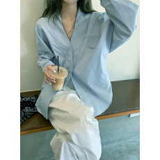 批发已出货 V领蝙蝠袖白色衬衫女设计感小众宽松别致法式<b class='q'>长袖</b>上衣