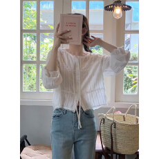 批发已出货法式蕾丝花边上衣女夏季新款设计感防晒<b class='q'>衬衫</b>长袖白