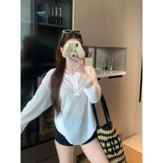 批发已出货秋季薄款半开领长袖防晒T恤女设计感宽松休闲百搭上衣