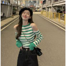 批发已出货新款露肩针织衫夏季小众短款打底衫纯欲长袖上衣内搭