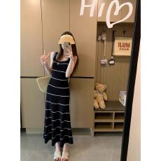 批发<b class='q'>黑白</b>条纹刺绣无袖背心<b class='q'>连衣裙</b>女夏季修身收腰休闲裙子气质包臀长裙