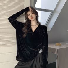 批发已出货黑色v领长袖丝绒T恤女装秋冬<b class='q'>气质</b>宽松中长款内搭打底衫上衣