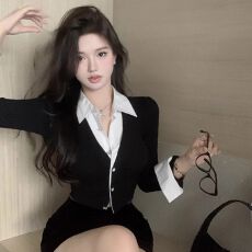 批发已出货假两件长袖衬衫春秋新款辣妹设计感小众修身显瘦短上衣