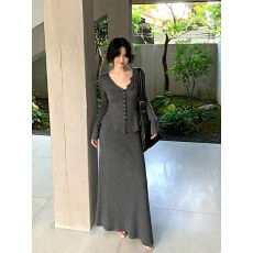 批发已出货绵羊绒高级感V领带花朵收腰毛衣外套<b class='q'>套装</b>裙女春秋季优