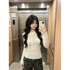 批发已出货 <b class='q'>针织衫</b>女秋季韩系氛围感上衣纯欲修身设计感巨好看毛衣