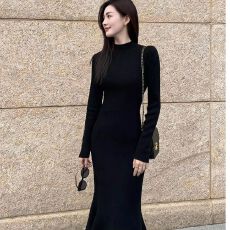 批发已出货 法式复古半高领打底针织毛衣连衣裙女绝美修身包臀鱼尾裙