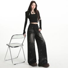 批发时尚黑灰色满天星烫钻阔腿牛仔<b class='q'>裤</b>女2026春季新款高腰拖地弯刀<b class='q'>裤</b>子
