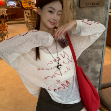 批发美式白色斜肩露肩长袖t恤防晒罩衫女早秋吊带外搭<b class='q'>防晒衫</b>薄纱上衣