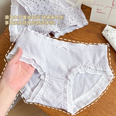 批发甜美少女中腰内裤10A抗菌底裆中腰日系学生透气三角裤头女士碎花
