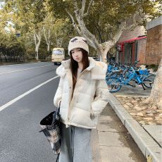 批发实拍2025女冬新款韩版加厚宽松显瘦连帽面包服羽绒棉服外套