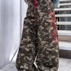 批发烫钻工艺字母甜酷迷彩运动裤女春秋<b class='q'>装</b>宽松显瘦爵士舞阔腿裤潮